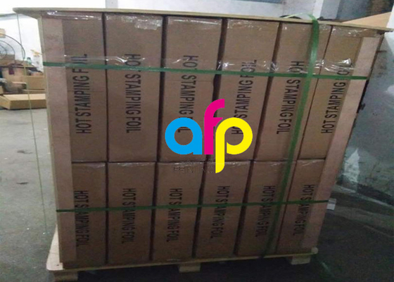 Her iki tarafın sıcak damgalama altın folyo, 640mm * 120m boyutu ısı transfer folyo