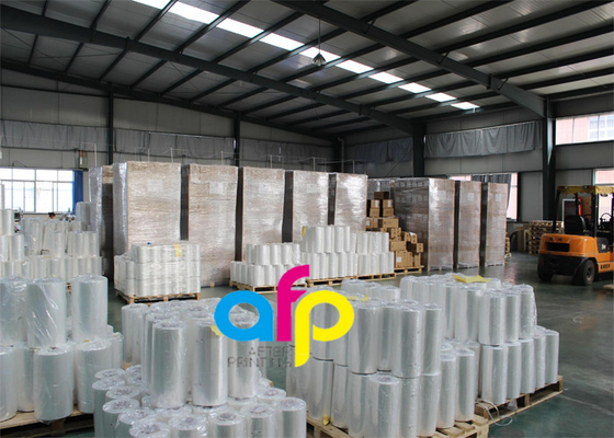Ambalaj için Düzensiz Paketleme Merkezi Katlanmış POF Poliolefin Shrink Film