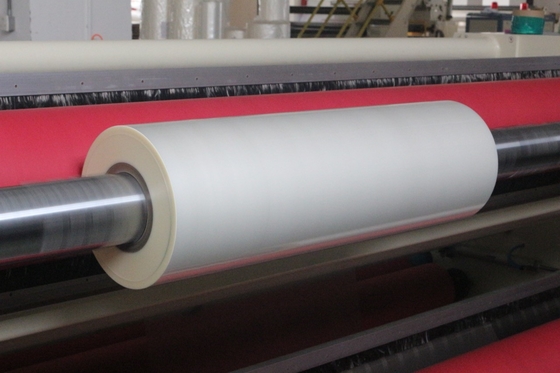 Basılı Karton Laminasyon Filmi Yumuşak ve Şeffaf 25.4mm Kağıt Çekirdek Çift Taraf Korona Tedavisi